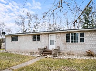 10390 E 375 N, Howe, IN 46746