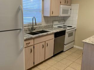 5 Wheeler Pl, Palm Coast, FL 32164