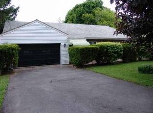 214 Shaker Rd, Albany, NY 12211