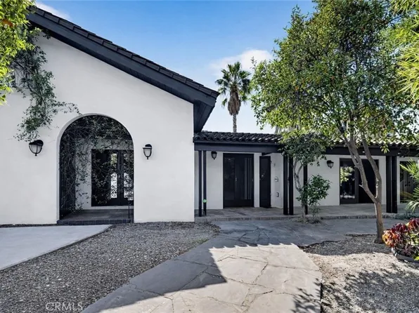 14720 Valerio St, Van Nuys, CA 91405