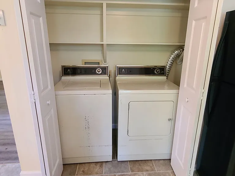 501 Jefferson Woods Dr — Photo 4