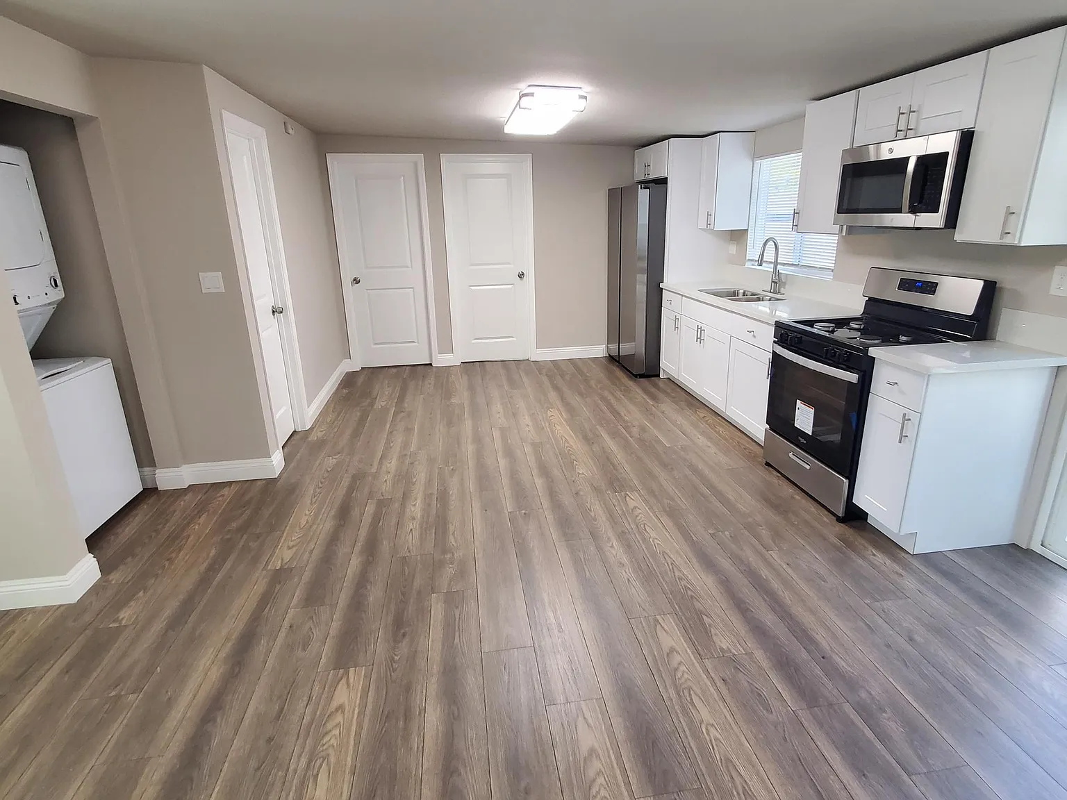 2 bed, $2,300 — Photo 2