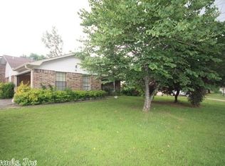 16 Bernard Dr, Conway, AR 72032