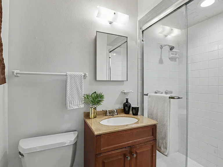 3917 Clendon Way — Photo 14
