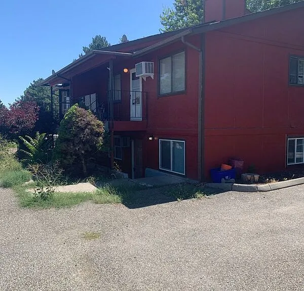 1131 W 13th Ave #B — Photo 1
