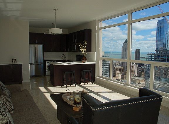 3rd image of 200 N Dearborn St Unit 4602