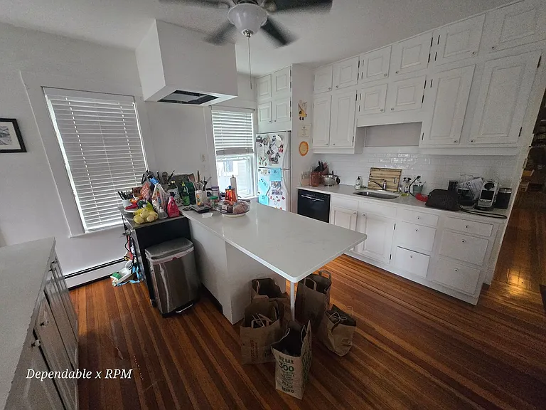 19-21 Granville Rd. — Photo 14