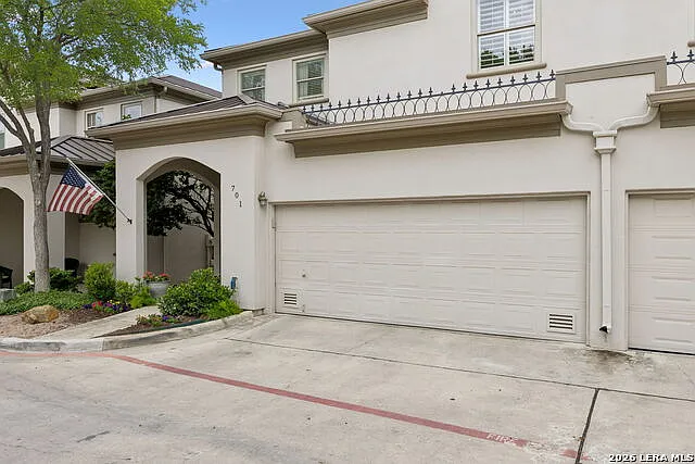 Los Arboles — Photo 2