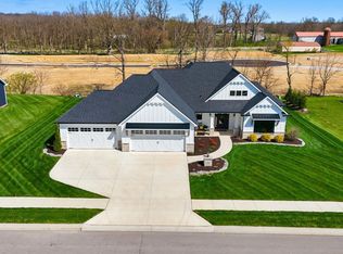 888 Cascata Trl, Huntertown, IN