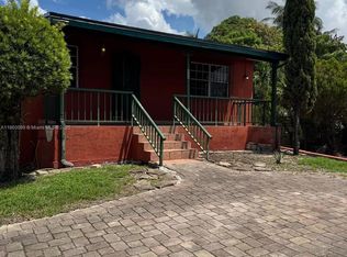 609 W 39th St, Hialeah, FL 33012