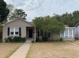 2707 31st St, Lubbock, TX 79410