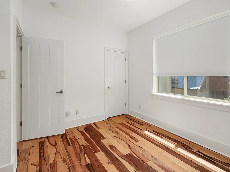 1601 Houston St #3 — Photo 25