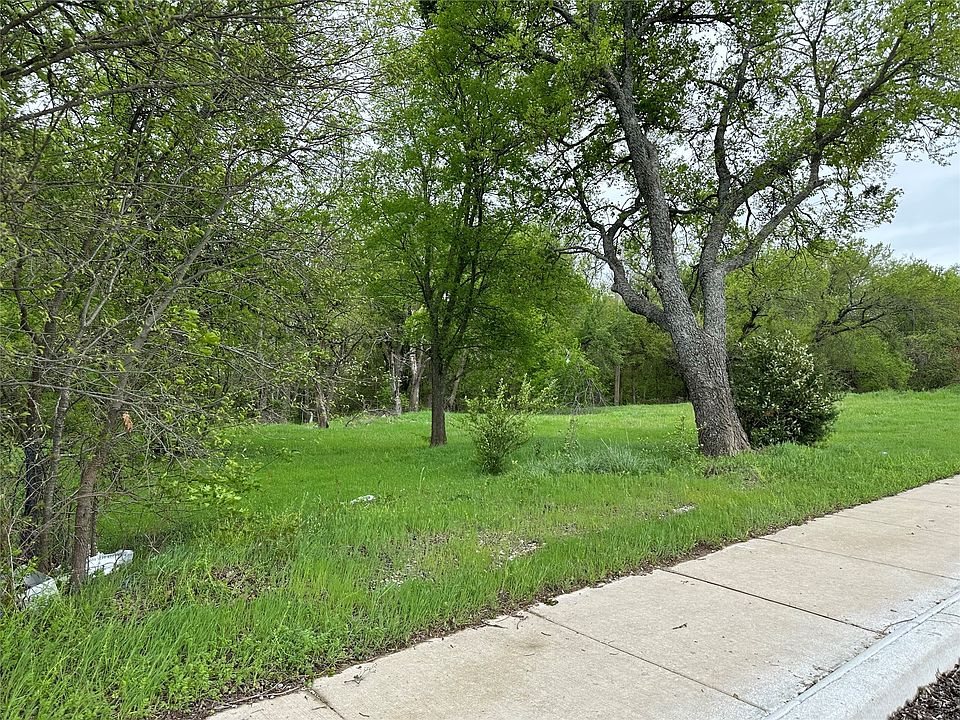 2nd image of 227 Ticky Dr