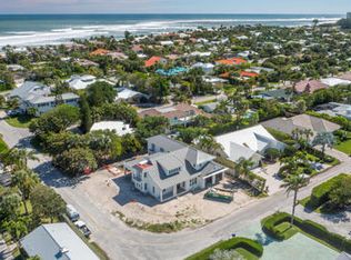 108 Lighthouse Dr, Jupiter Inlet Colony, FL 33469