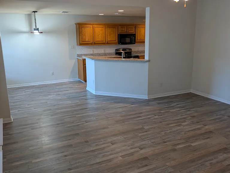2210 Lakeridge Ln — Photo 8