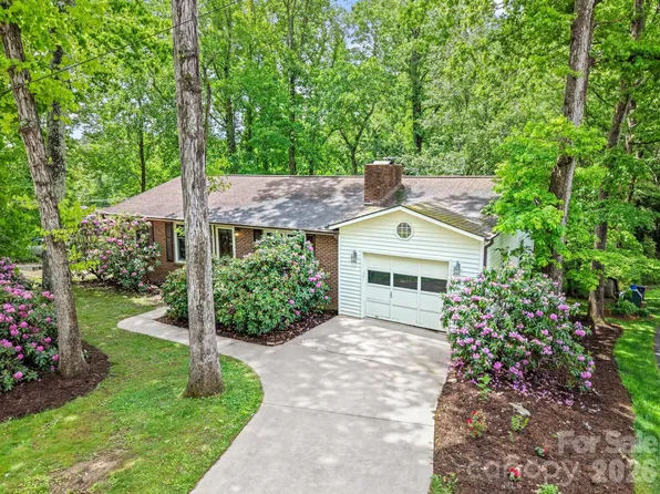 98 Pensacola Ave, Arden, NC 28704