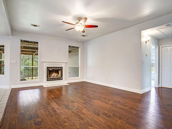 4th image of 76 Hidden Oaks Dr