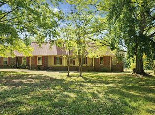 30 Oxford Dr, Killen, AL 35645