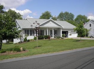 14 Belaire Dr, Big Flats, NY 14845