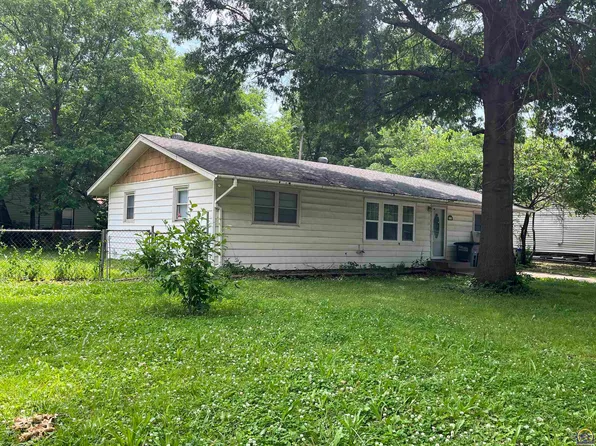 428 Elm St, Emporia, KS 66801