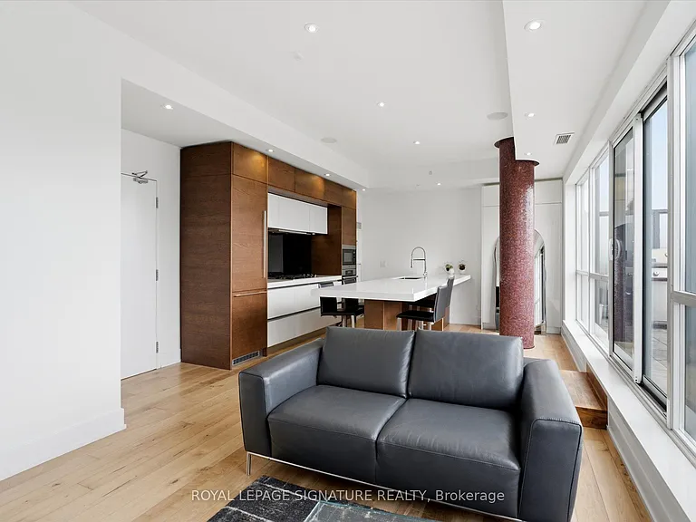 1205 Queen St W #Penthouse 704 — Photo 3