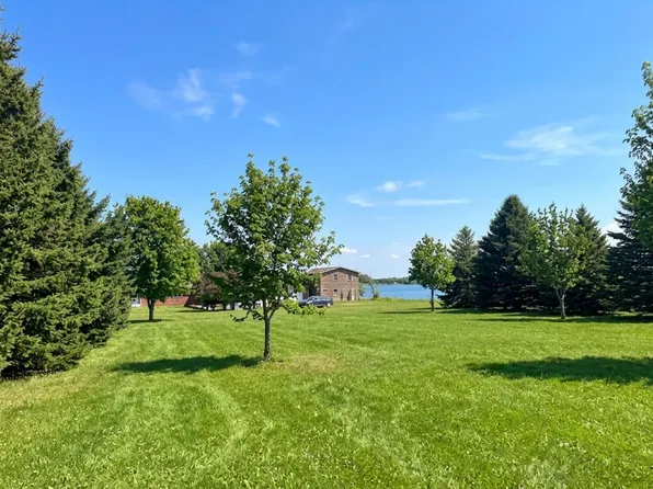 17 Pheasant Dr, Slayton, MN 56172
