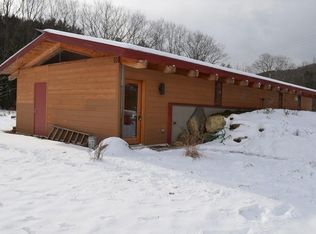 434 Main Rd, Colrain, MA 01340