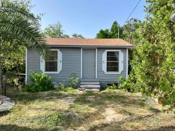 713 Bowen St, Pleasanton, TX 78064