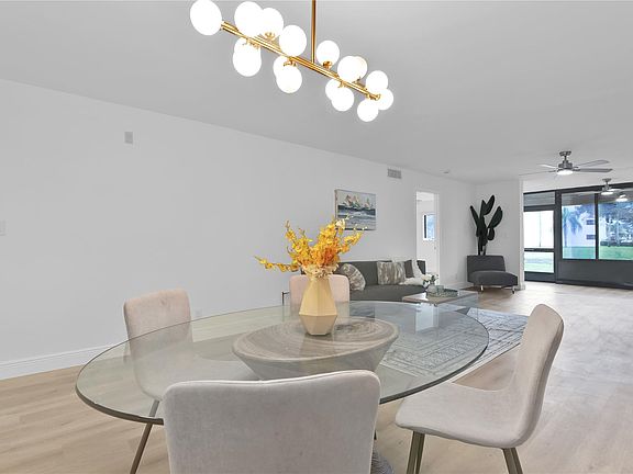 5th image of 15461 Pembridge 112 Drive #112