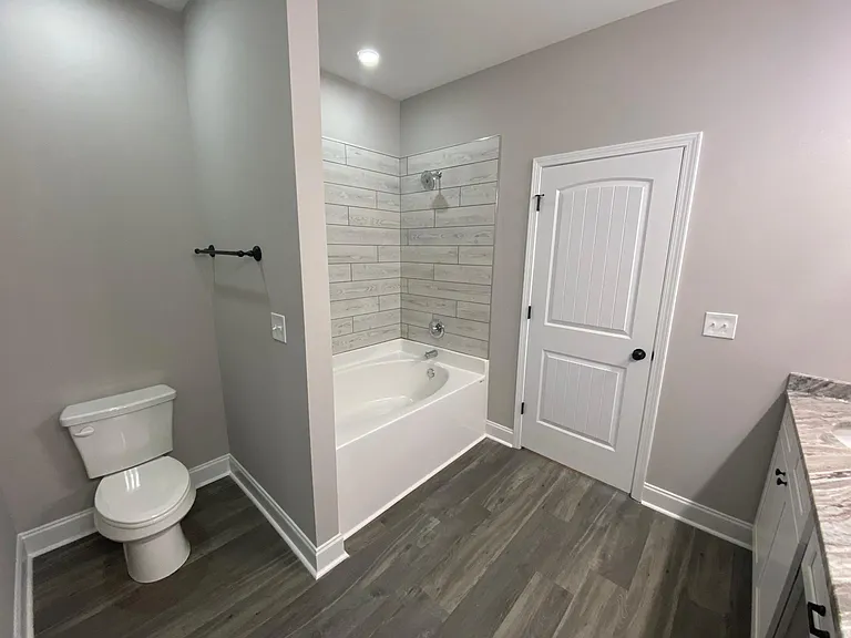223 Beau Claire Cir — Photo 14