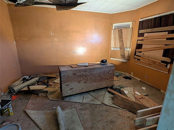 3rd image of 603 6th Street
