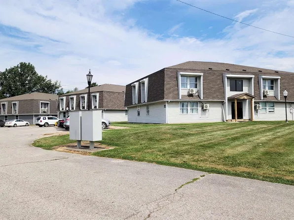 70 Fairview Dr, Bicknell, IN 47512