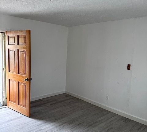 5th image of 227 Solano Dr NE #227