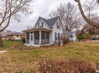 702 N High St, Port Byron, IL