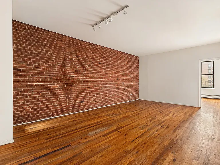 701 10th Ave #3F — Photo 1