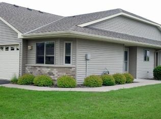 707 Overlook Ct, Saint Croix Falls, WI 54024