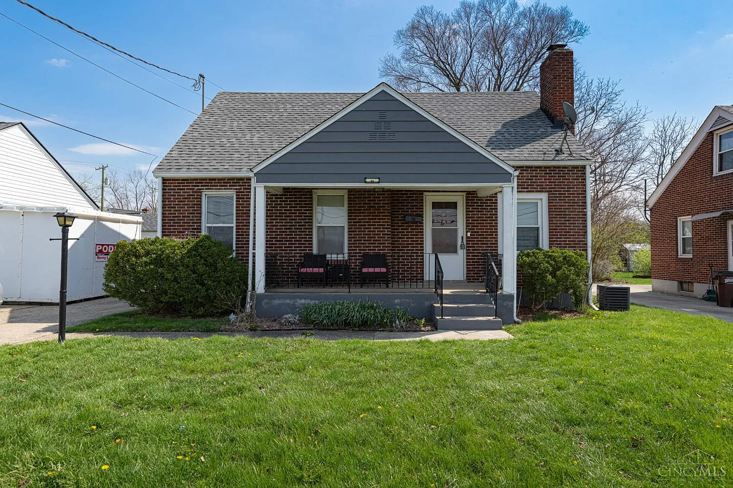 1405 Highland St photo 1