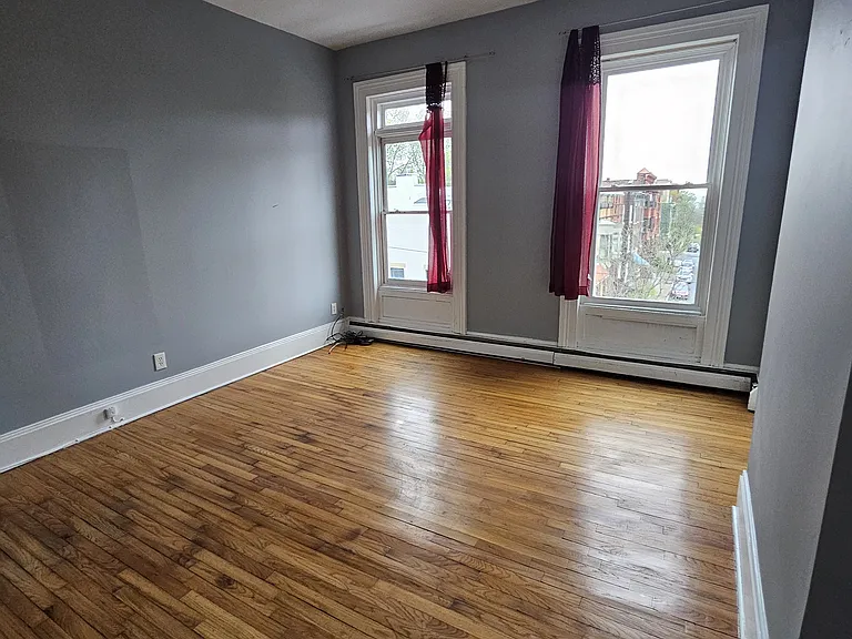32 1st St #2 — Photo 26