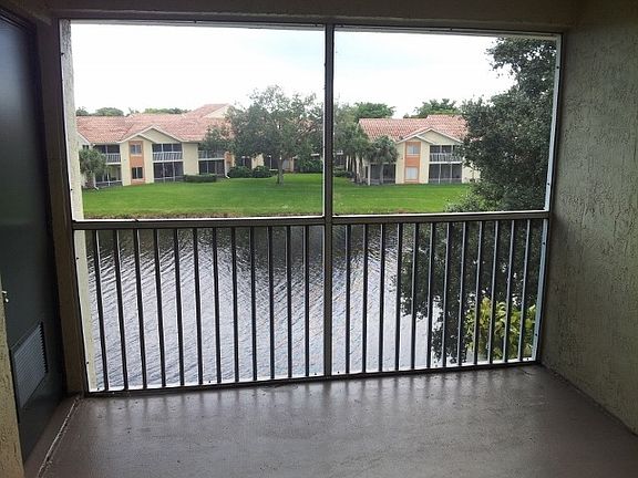 4th image of 8303 Glenmoor Dr