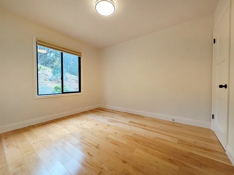 1064 Gilman Dr — Photo 13