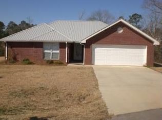 126 Longwood Place Dr W, Hattiesburg, MS 39402