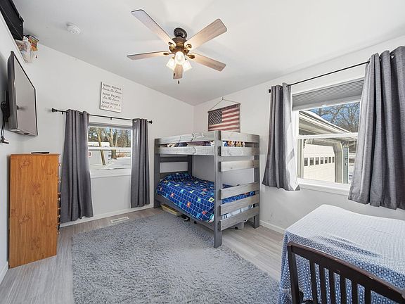 5th image of 10902 Devils Lake Hwy