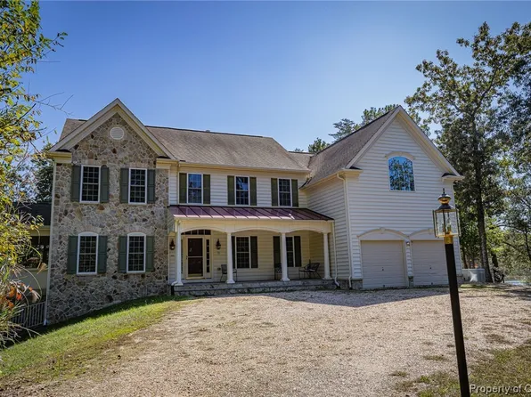 388 Akins Ln, Lancaster, VA 22503