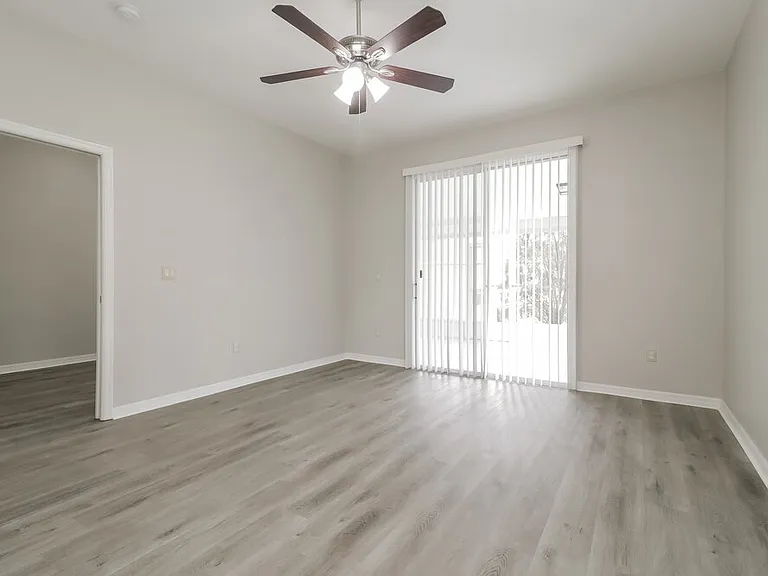131 Harwood Cir — Photo 14