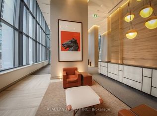50 Charles St E #4102, Toronto, ON M4Y 0C3
