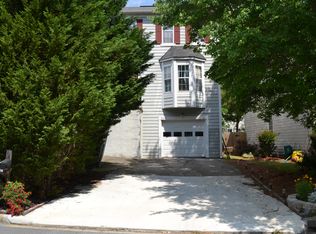 6605 Meadow Green Cir, Norcross, GA 30092