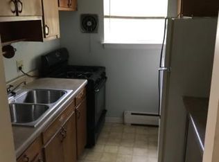 247 Arlington St APT 302, Forest City, NC 28043