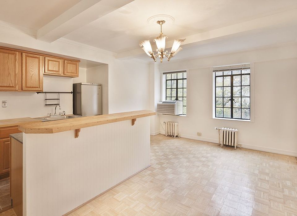 1st image of 45 Tudor City Pl APT 204