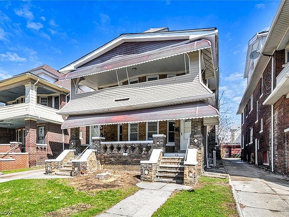 2nd image of 929 Thornhill Dr