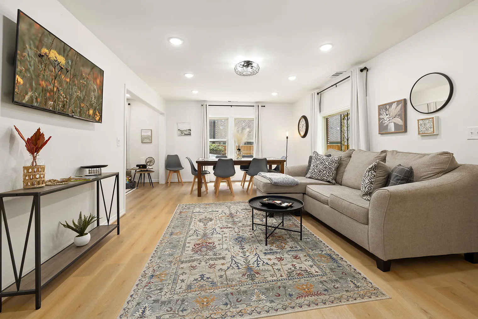 3 bed, 2.0 bath, 1528 sqft, $4,403 — Photo 1